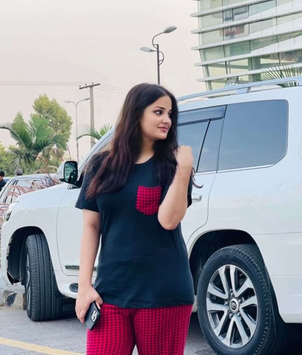 Black and Red Check Style - Image 4