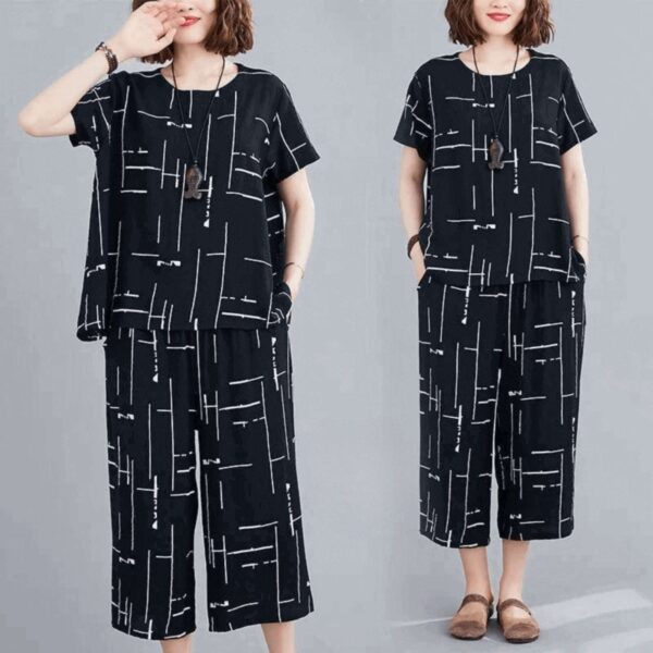 Women's Half Sleeves Two Piece Capri Set - Image 3